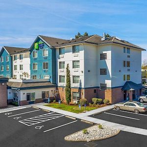 Holiday Inn Express Hotel & Suites Portland - Jantzen Beach, An Ihg Hotel